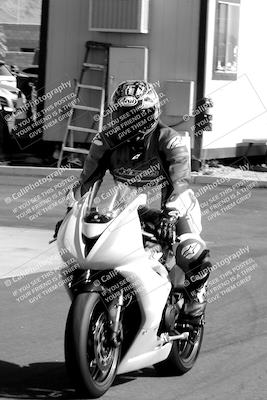 media/Mar-20-2023-Moto Forza (Mon) [[d0bbc59e78]]/Around the Pits/